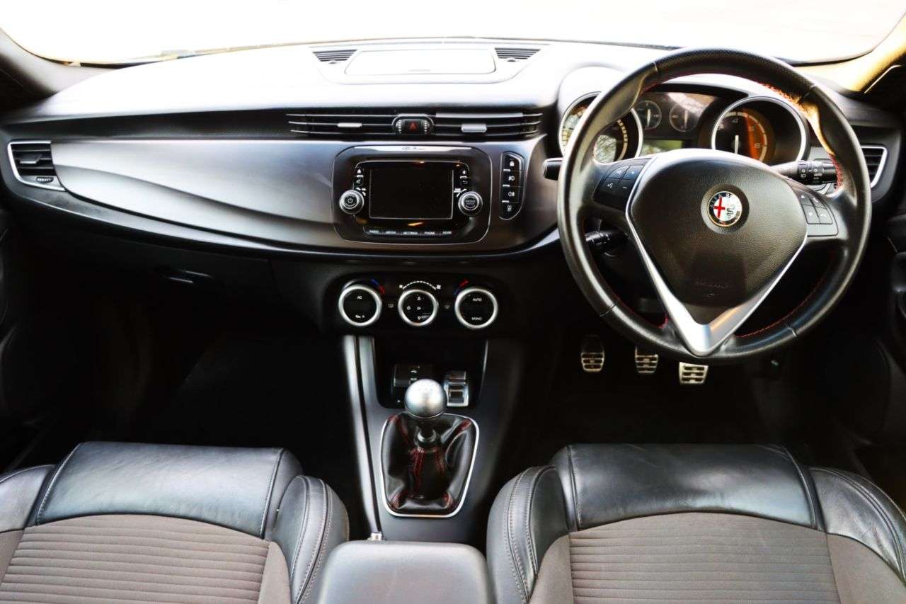2014 ALFA ROMEO GIULIETTA 2014 ALFA ROMEO GIULIETTA