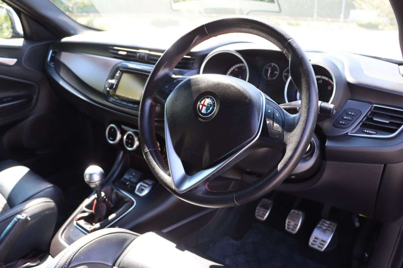 2014 ALFA ROMEO GIULIETTA 2014 ALFA ROMEO GIULIETTA