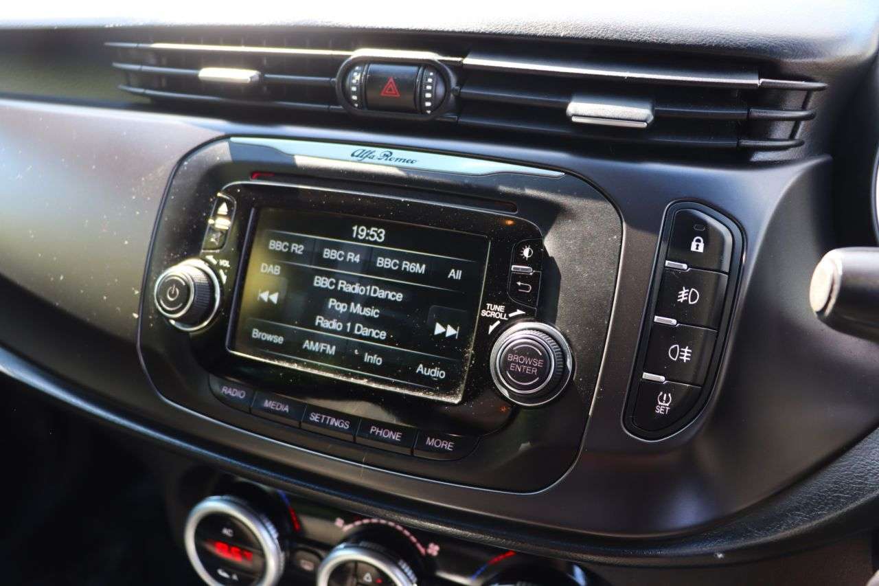 2014 ALFA ROMEO GIULIETTA 2014 ALFA ROMEO GIULIETTA