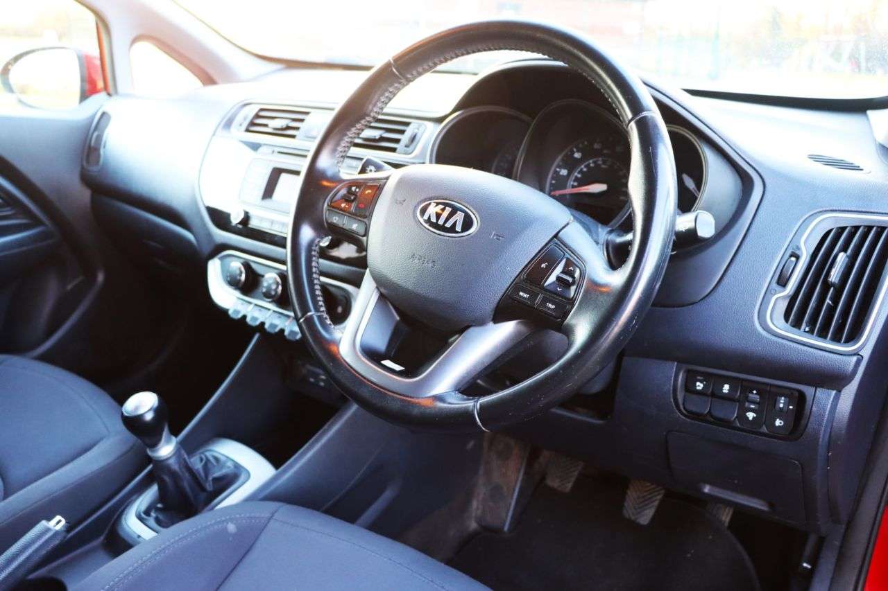 2016 KIA RIO 2016 KIA RIO