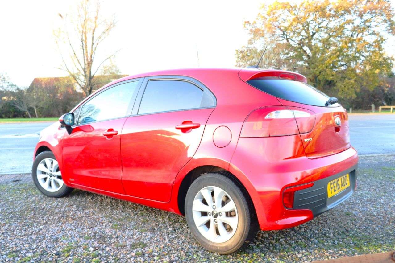 A 2016 KIA RIO 1.25 SR7 Hatchback 5dr Petrol Manual Euro 6 (84 bhp) Just Serviced Ready to A 2016 KIA RIO 1.25 SR7 Hatchback 5dr Petrol Manual Euro 6 (84 bhp) Just Serviced Ready to