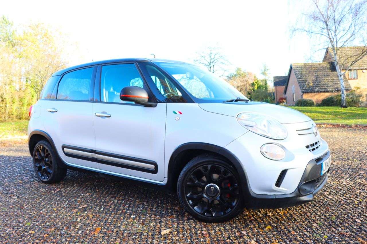 A 2014 FIAT 500L 1.6L 5d 105 BHP Just Serviced Ready to Drive Away A 2014 FIAT 500L 1.6L 5d 105 BHP Just Serviced Ready to Drive Away
