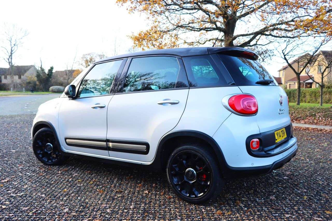 2014 FIAT 500L 2014 FIAT 500L