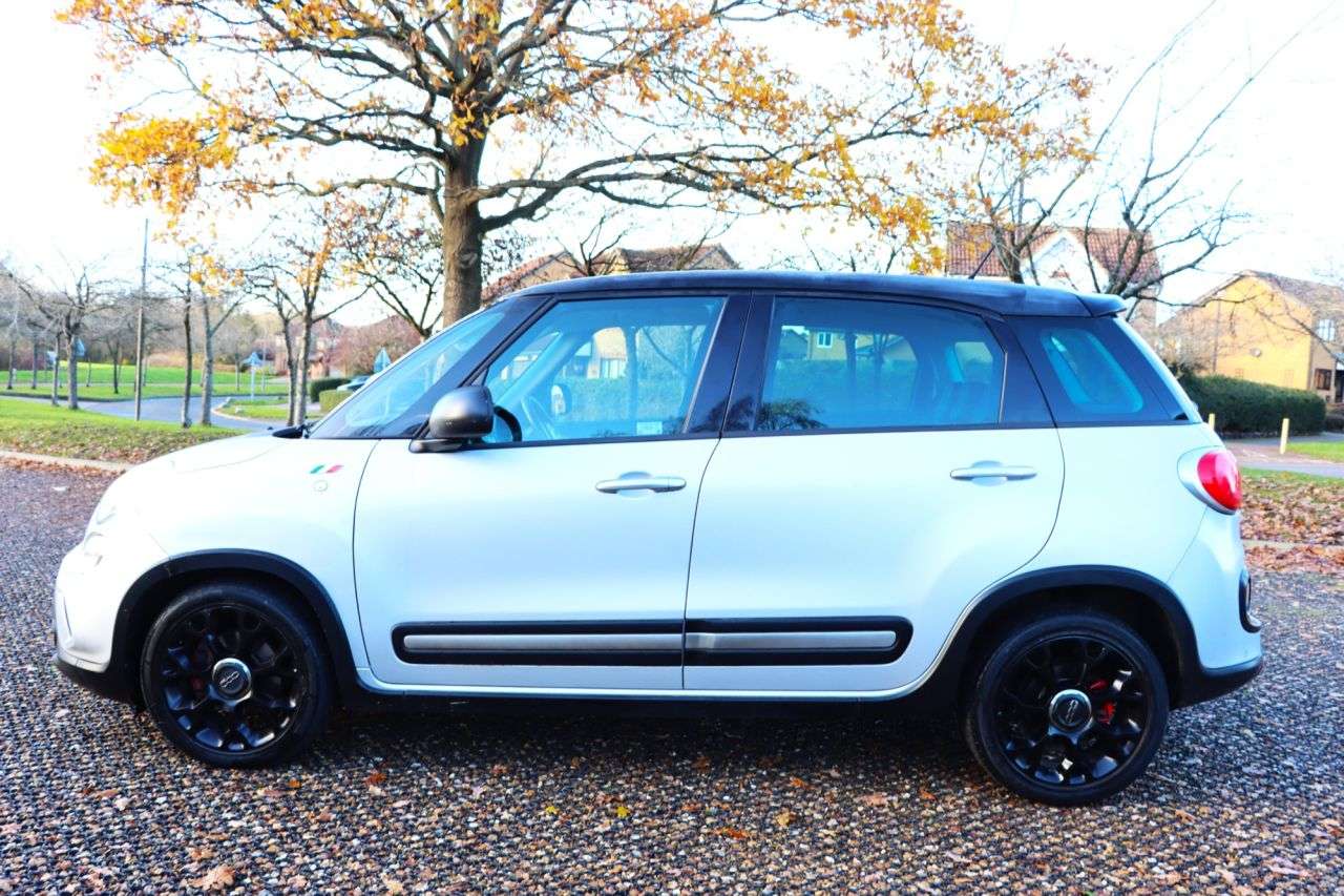 2014 FIAT 500L 2014 FIAT 500L