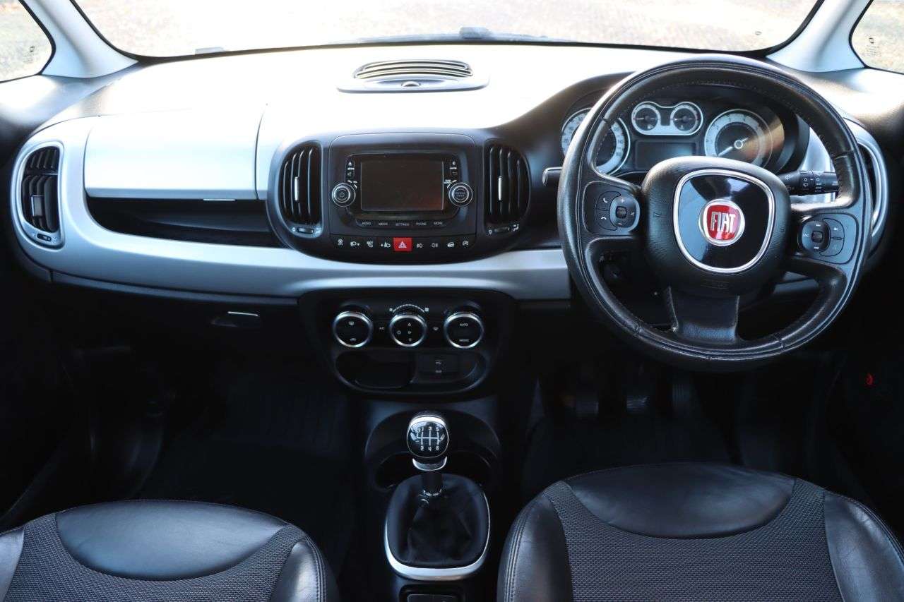 2014 FIAT 500L 2014 FIAT 500L