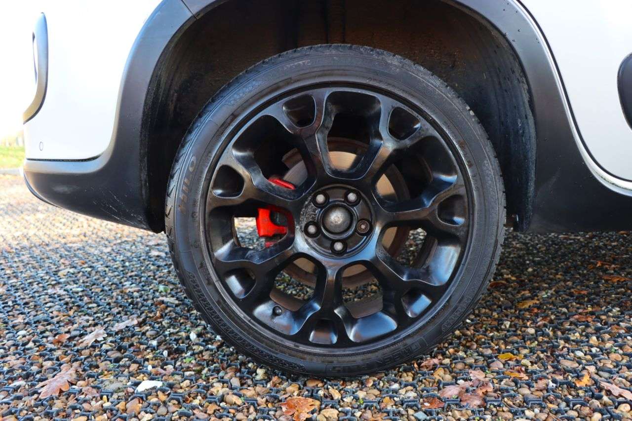 2014 FIAT 500L 2014 FIAT 500L