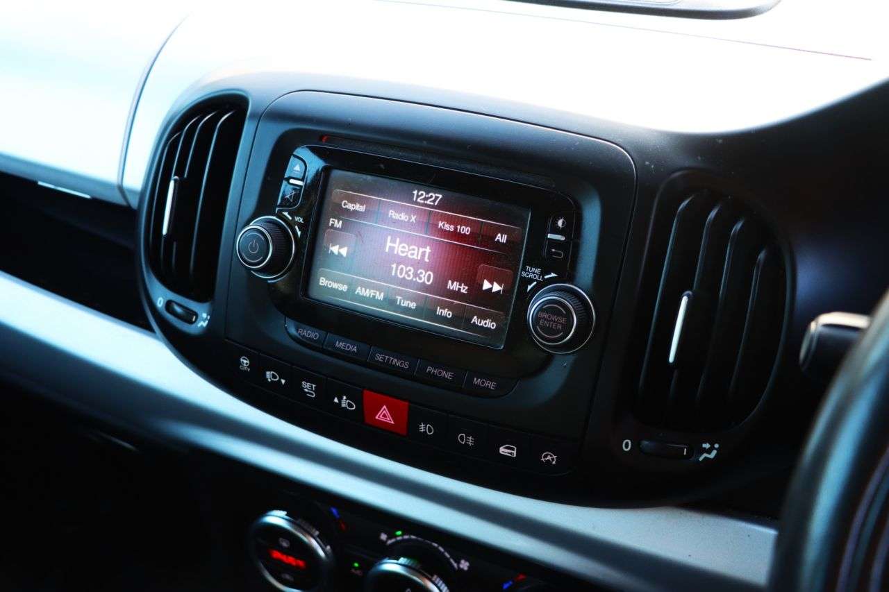 2014 FIAT 500L 2014 FIAT 500L