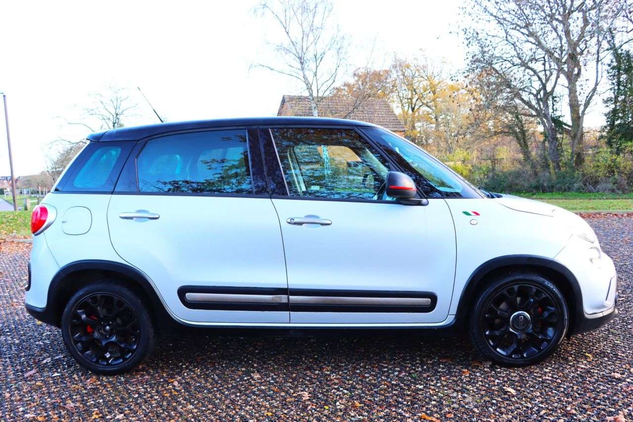 2014 FIAT 500L 2014 FIAT 500L