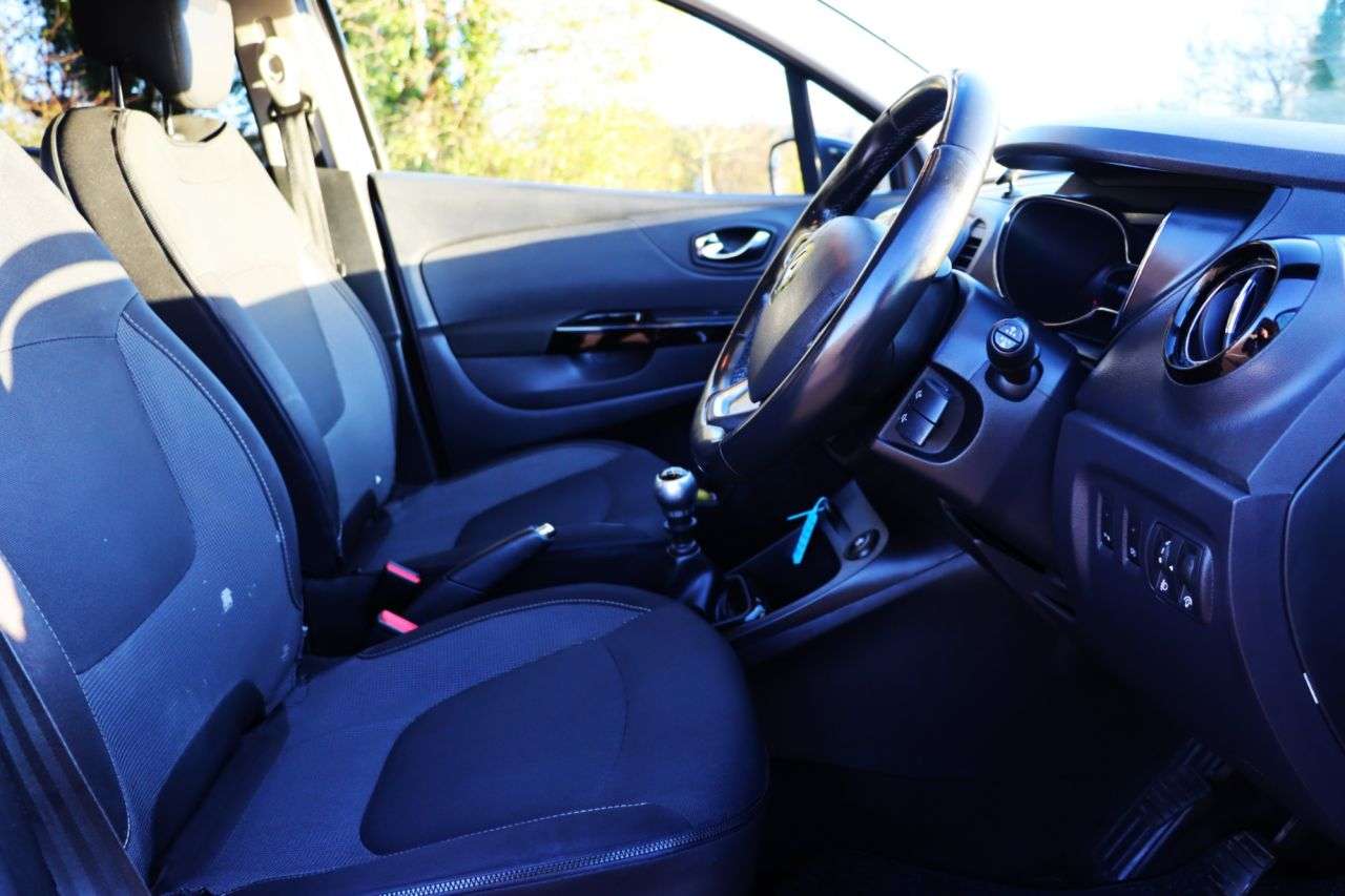 2017 RENAULT CAPTUR 2017 RENAULT CAPTUR