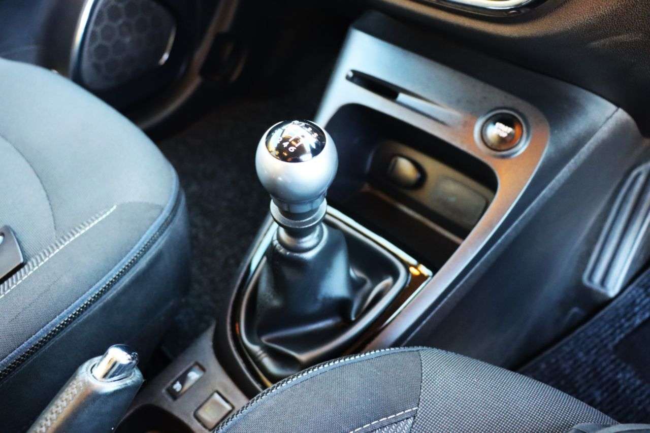 2017 RENAULT CAPTUR 2017 RENAULT CAPTUR