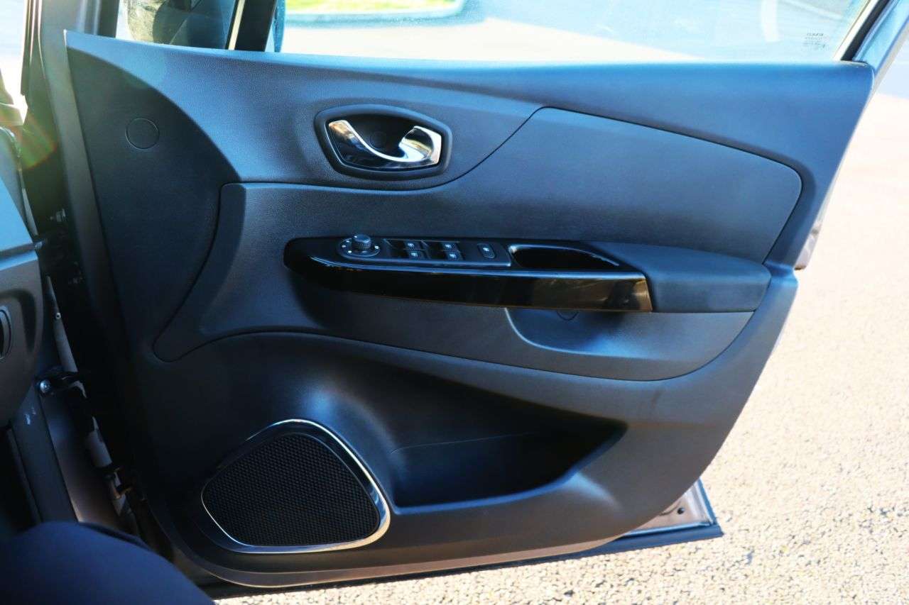 2017 RENAULT CAPTUR 2017 RENAULT CAPTUR