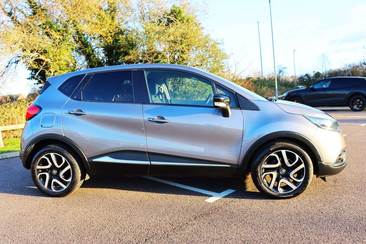 2017 RENAULT CAPTUR 2017 RENAULT CAPTUR