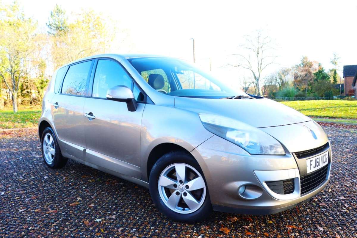 Check out this Renault Scenic 2012 Diesel Automatic