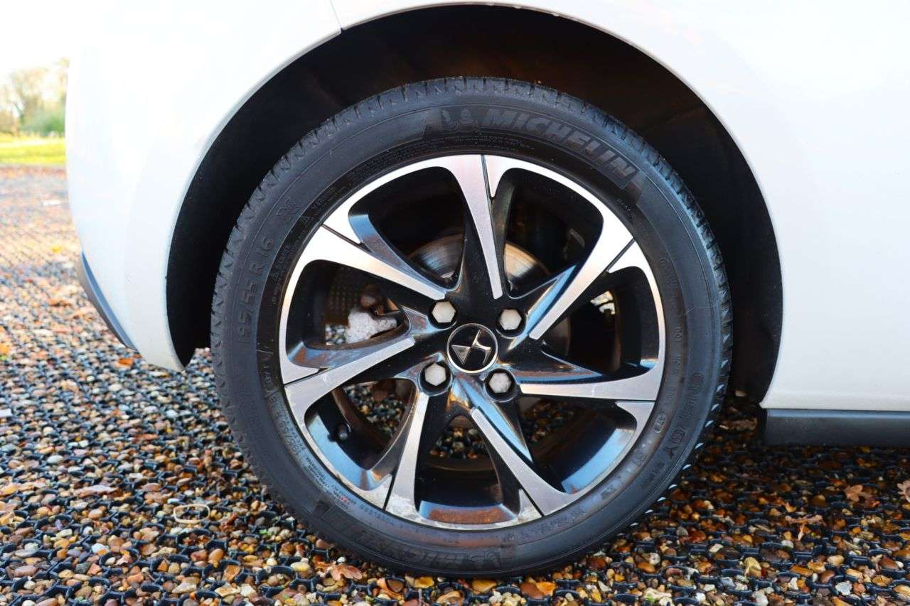 2016 DS AUTOMOBILES DS 3 2016 DS AUTOMOBILES DS 3