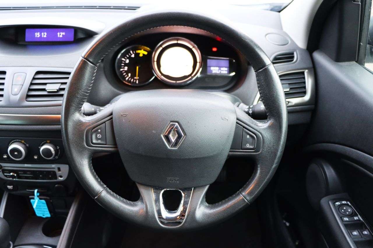 2014 RENAULT MEGANE 2014 RENAULT MEGANE