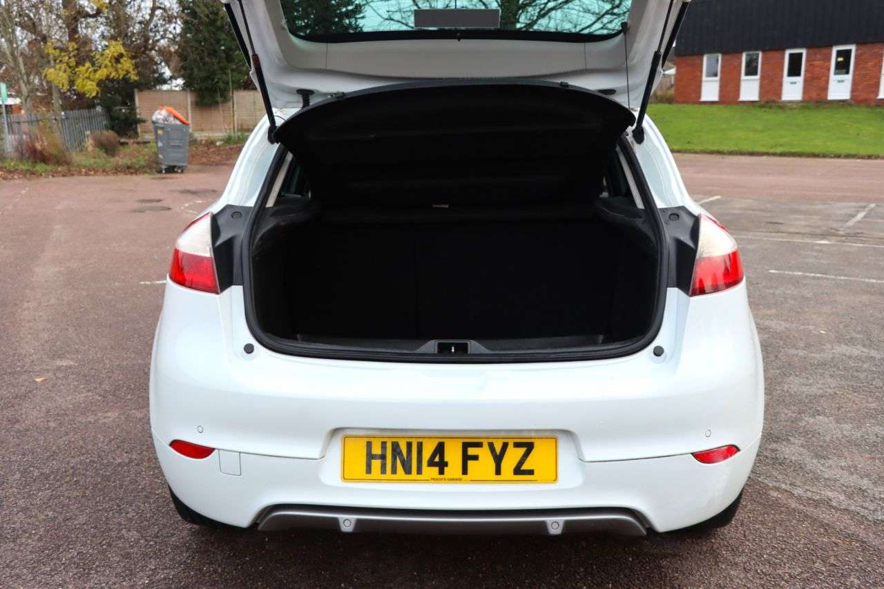 2014 RENAULT MEGANE 2014 RENAULT MEGANE