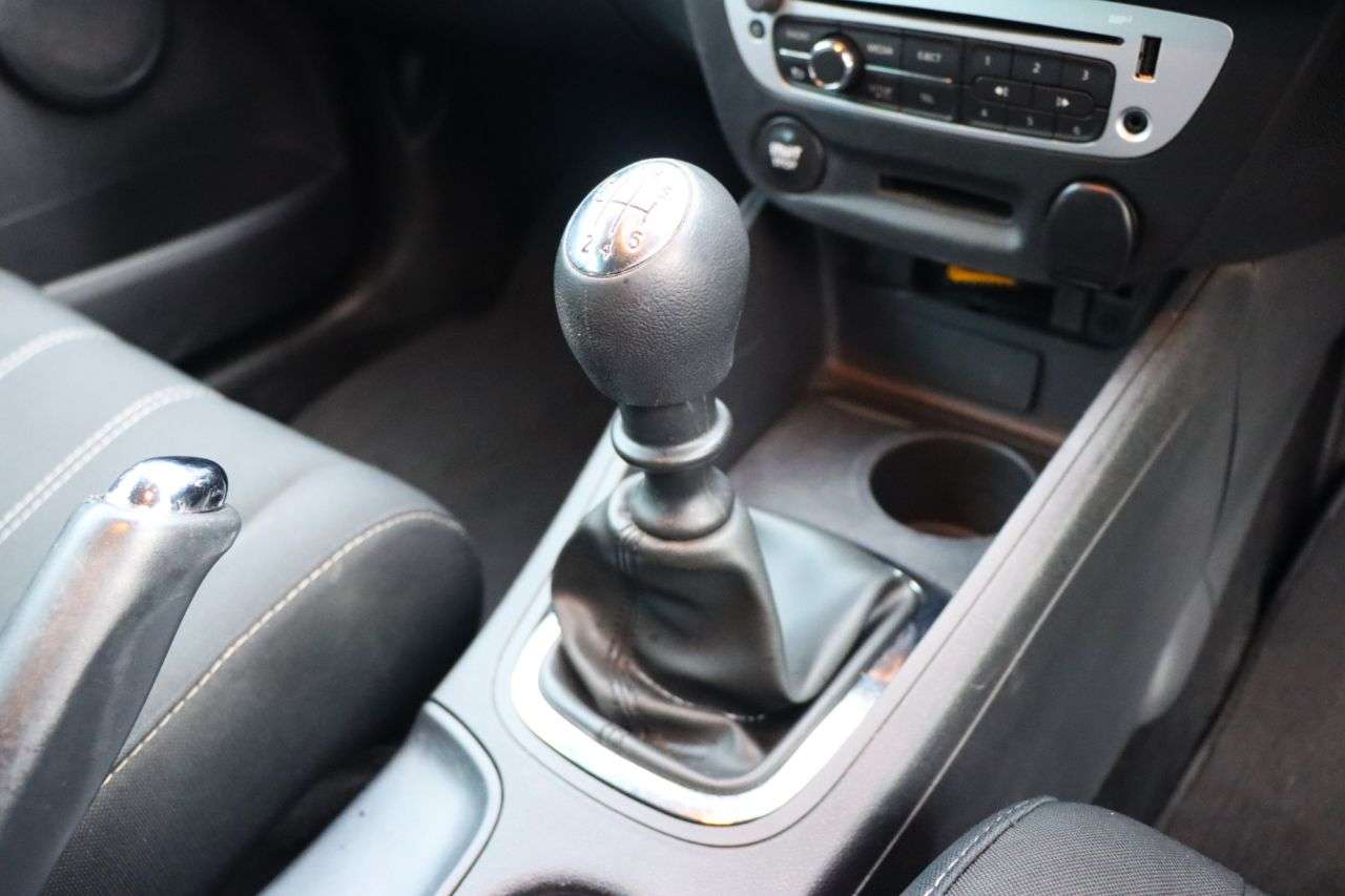 2014 RENAULT MEGANE 2014 RENAULT MEGANE