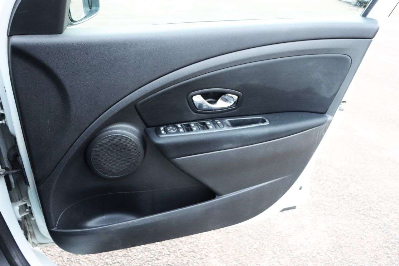 2014 RENAULT MEGANE 2014 RENAULT MEGANE