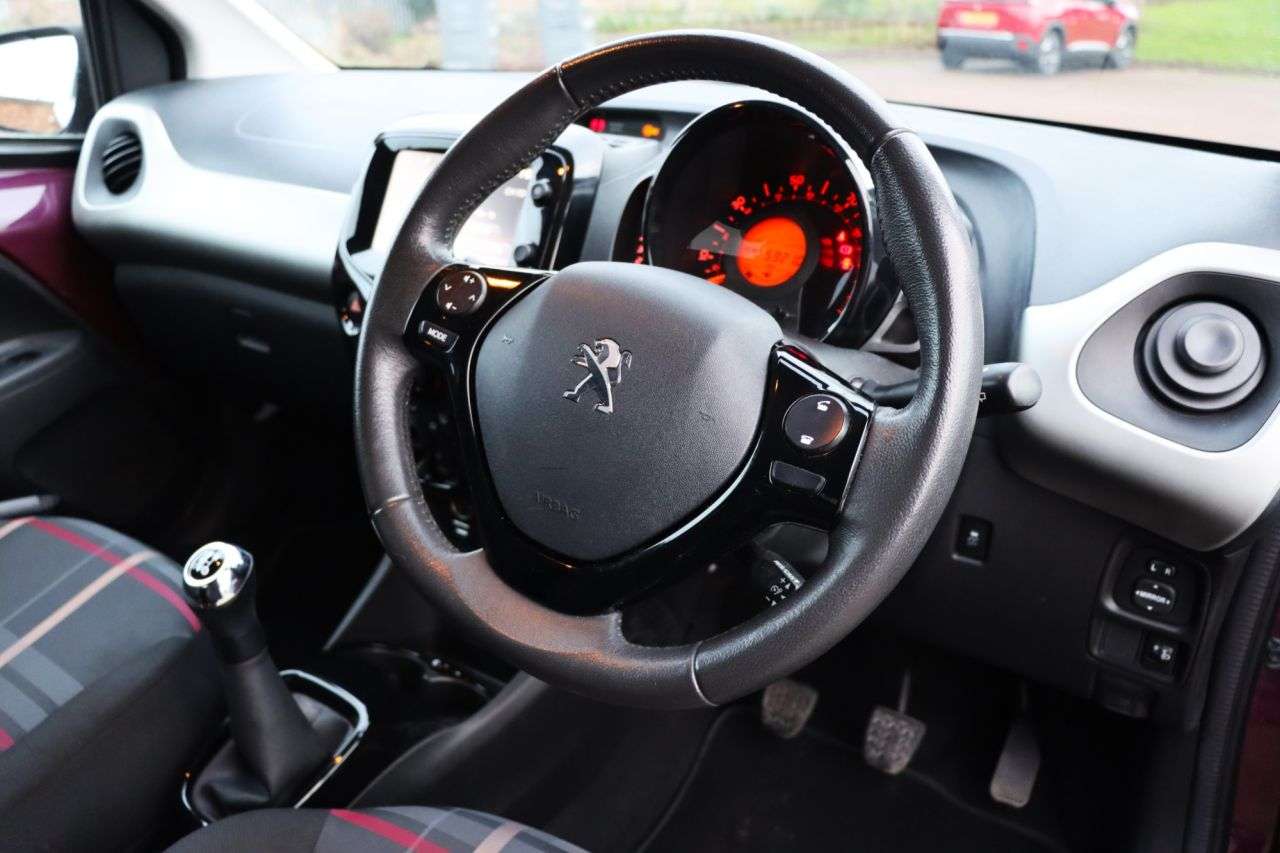 2014 PEUGEOT 108 2014 PEUGEOT 108