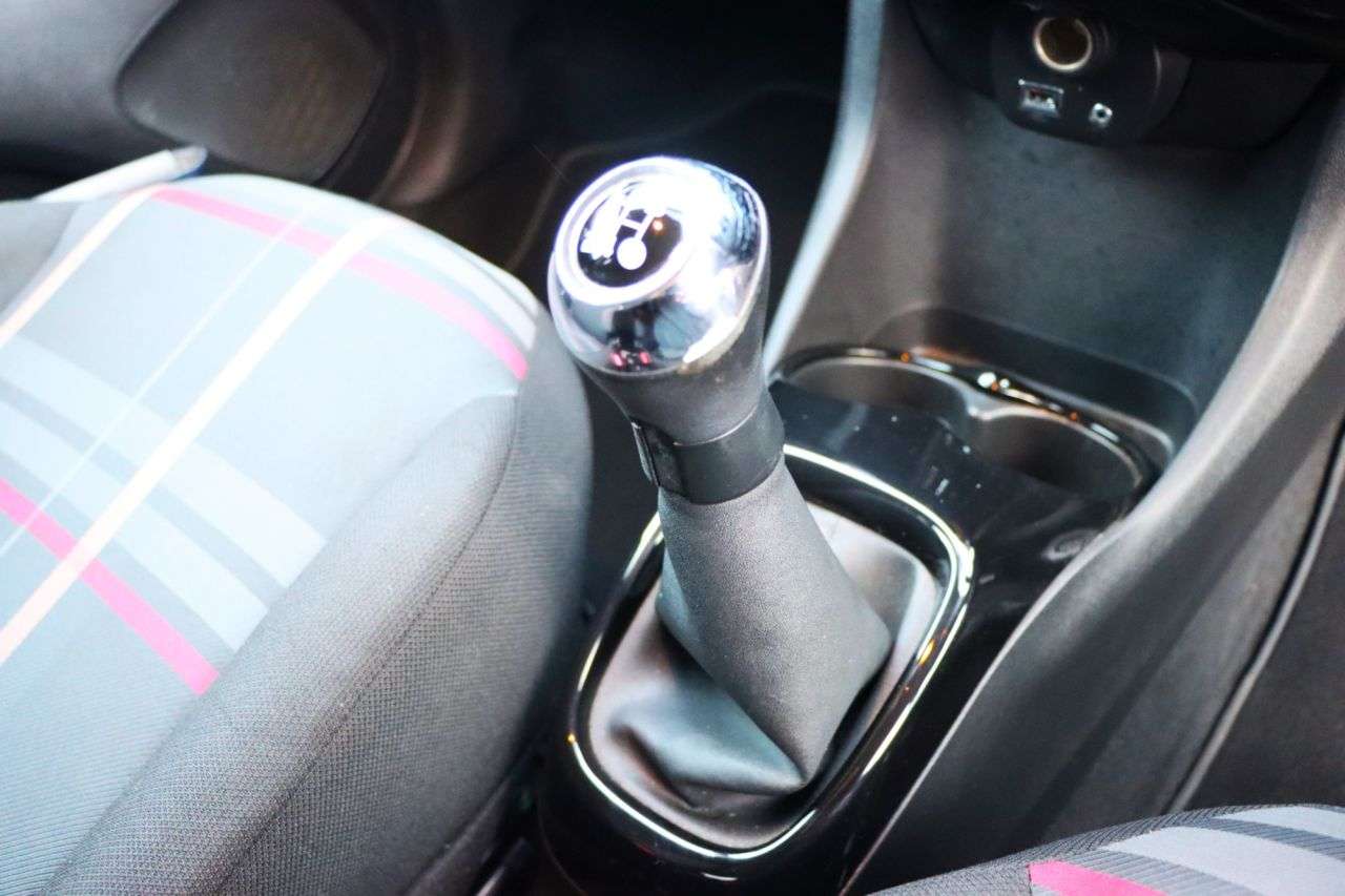 2014 PEUGEOT 108 2014 PEUGEOT 108