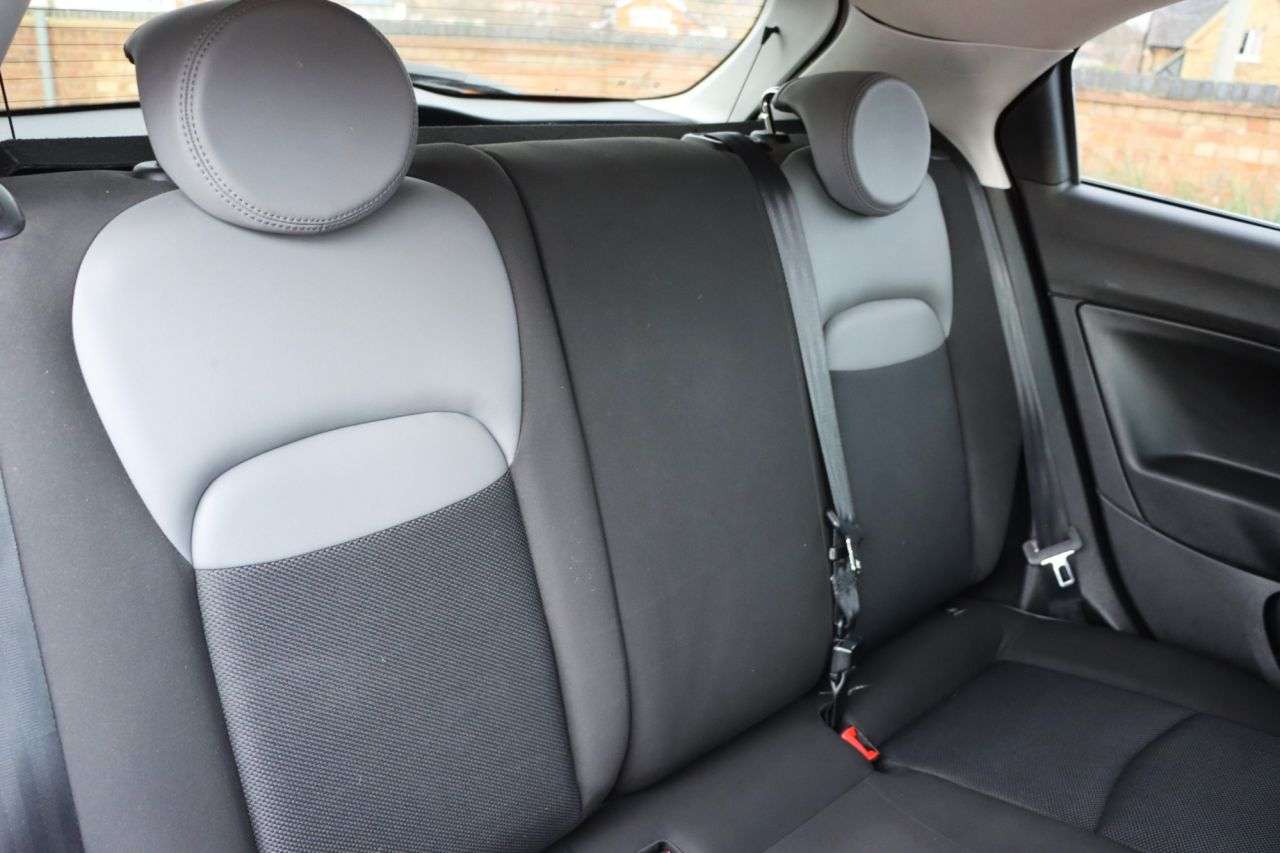 2017 FIAT 500X 2017 FIAT 500X