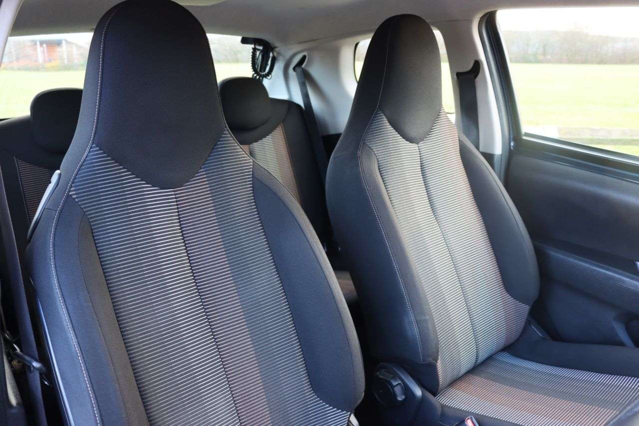 2014 PEUGEOT 108 2014 PEUGEOT 108