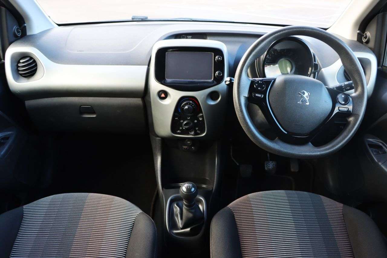 2014 PEUGEOT 108 2014 PEUGEOT 108