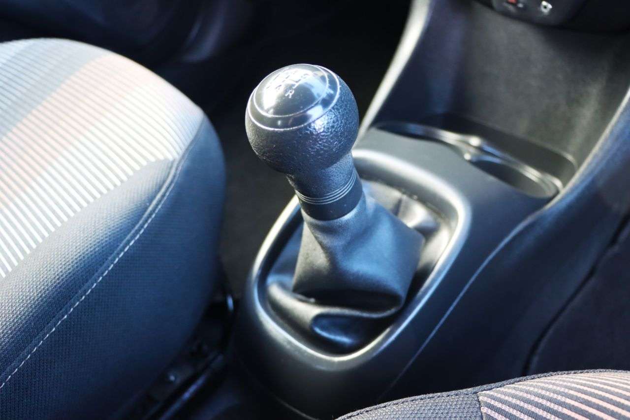 2014 PEUGEOT 108 2014 PEUGEOT 108