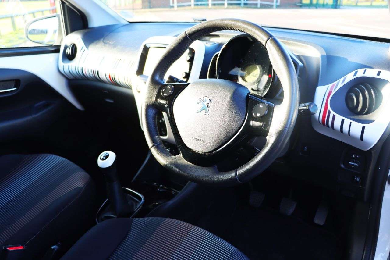 2014 PEUGEOT 108 2014 PEUGEOT 108