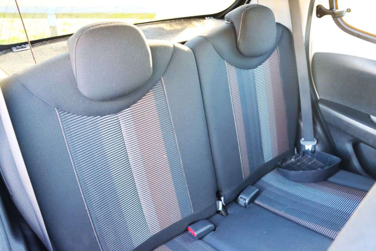 2014 PEUGEOT 108 2014 PEUGEOT 108