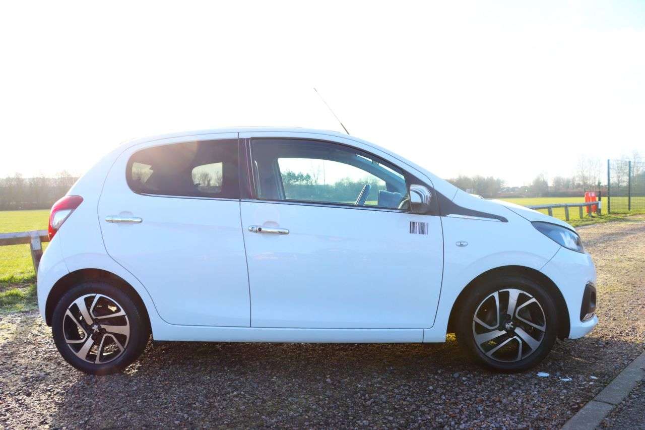 2014 PEUGEOT 108 2014 PEUGEOT 108