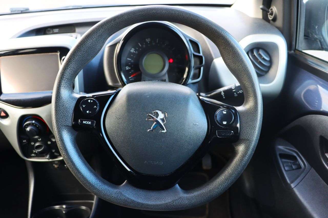 2014 PEUGEOT 108 2014 PEUGEOT 108