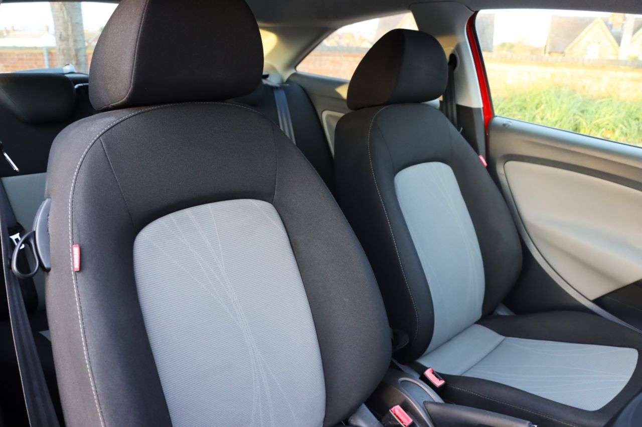 2013 SEAT IBIZA 2013 SEAT IBIZA