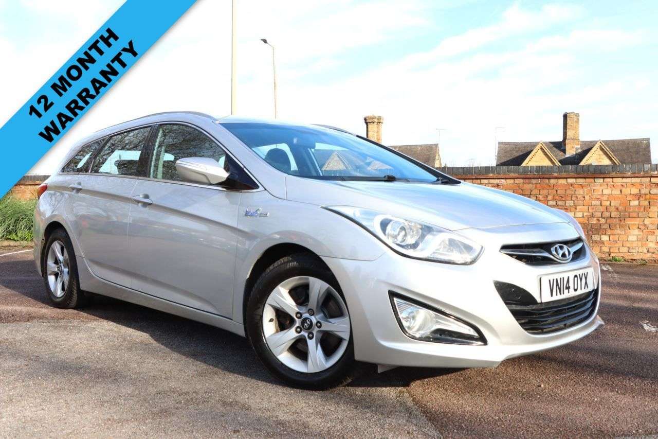 A 2014 HYUNDAI I40 1.7 CRDi Blue Drive Active Estate 5dr Diesel Manual Euro 5 (s/s) (115 ps) J A 2014 HYUNDAI I40 1.7 CRDi Blue Drive Active Estate 5dr Diesel Manual Euro 5 (s/s) (115 ps) J