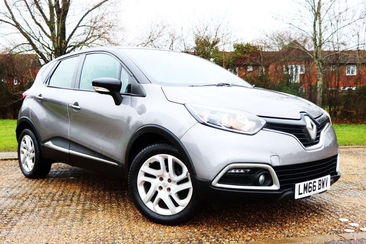 A 2016 RENAULT CAPTUR 1.5 dCi ENERGY Dynamique Nav SUV 5dr Diesel Manual Euro 6 (s/s) (90 ps) Jus A 2016 RENAULT CAPTUR 1.5 dCi ENERGY Dynamique Nav SUV 5dr Diesel Manual Euro 6 (s/s) (90 ps) Jus