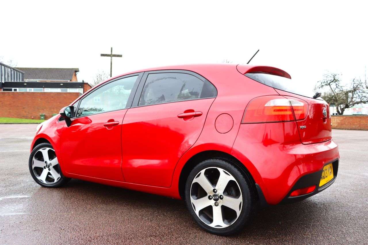 2013 KIA RIO 2013 KIA RIO
