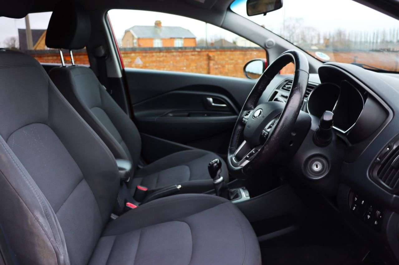 2013 KIA RIO 2013 KIA RIO