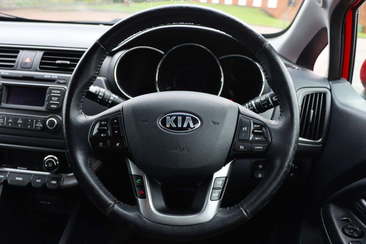 2013 KIA RIO 2013 KIA RIO