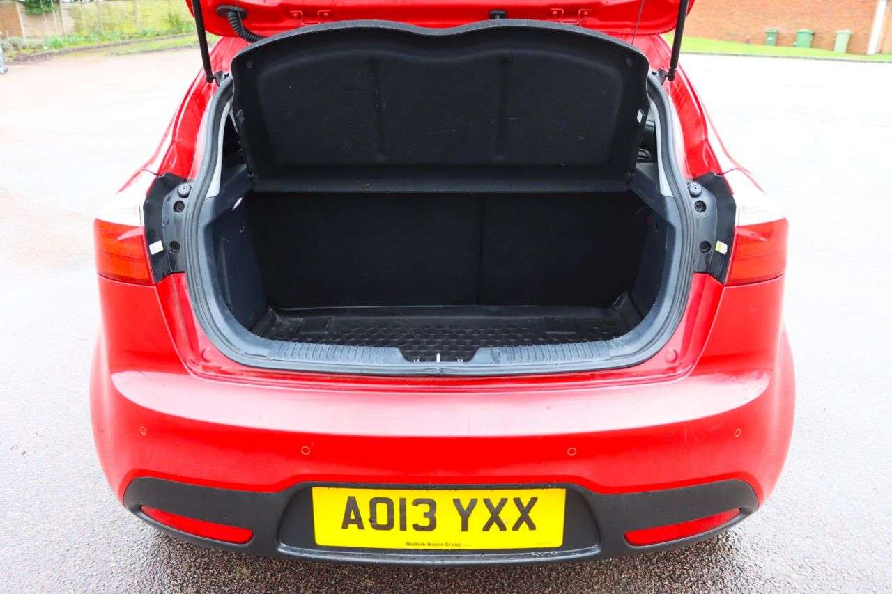 2013 KIA RIO 2013 KIA RIO