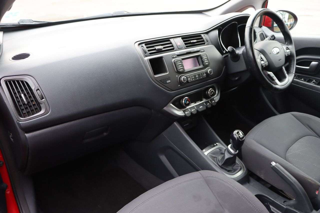 2013 KIA RIO 2013 KIA RIO