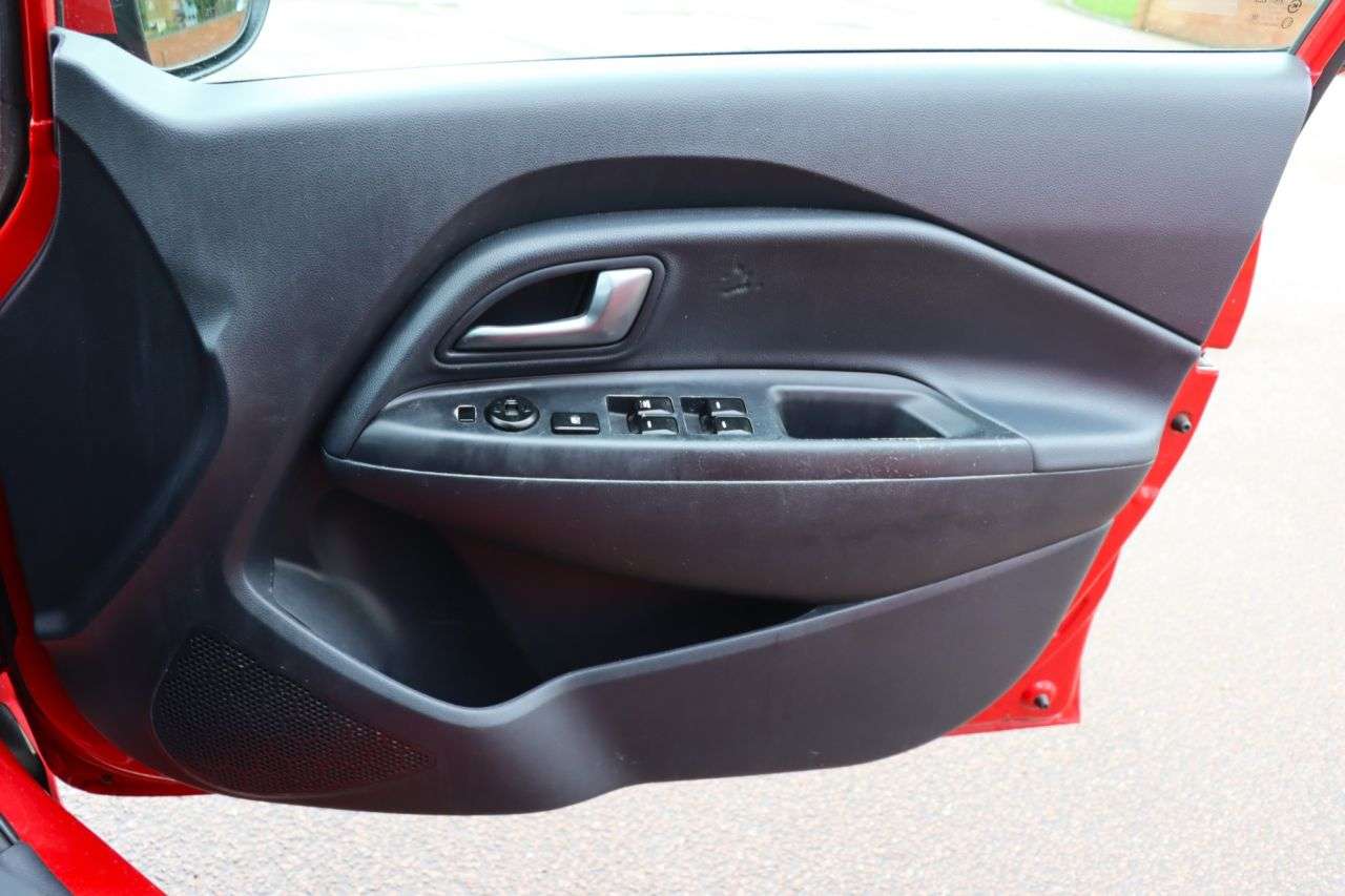 2013 KIA RIO 2013 KIA RIO