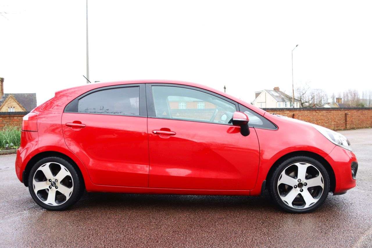 2013 KIA RIO 2013 KIA RIO