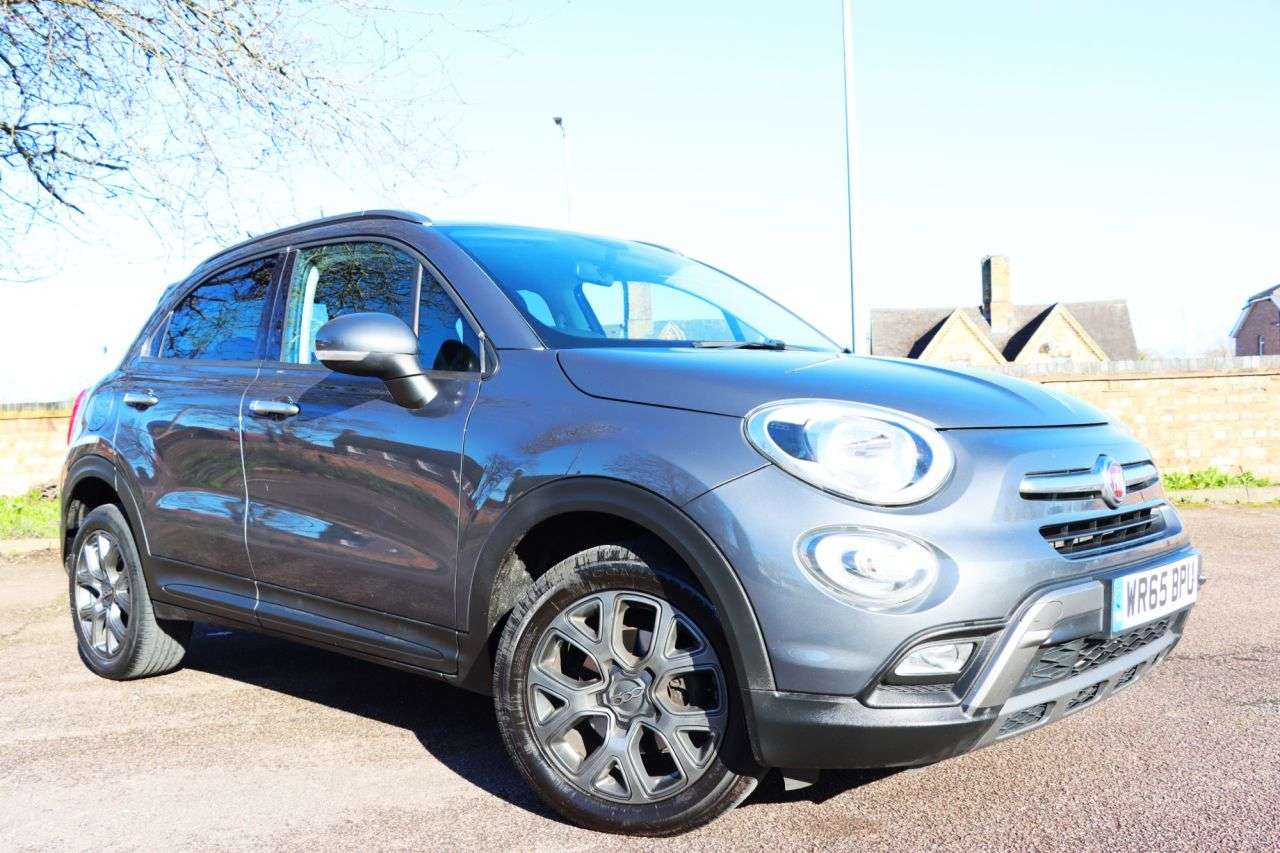 A 2015 FIAT 500X 1.6 MultiJetII Cross SUV 5dr Diesel Manual Euro 6 (s/s) (120 ps) Just Servi A 2015 FIAT 500X 1.6 MultiJetII Cross SUV 5dr Diesel Manual Euro 6 (s/s) (120 ps) Just Servi