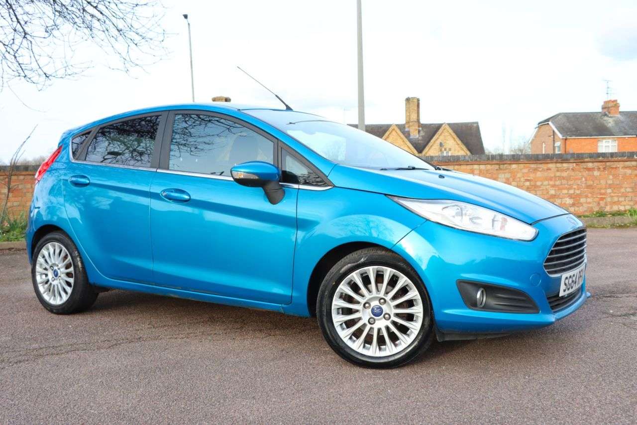 A 2014 FORD FIESTA 1.0T EcoBoost Titanium Hatchback 5dr Petrol Manual Euro 5 (s/s) (100 ps) Ju A 2014 FORD FIESTA 1.0T EcoBoost Titanium Hatchback 5dr Petrol Manual Euro 5 (s/s) (100 ps) Ju