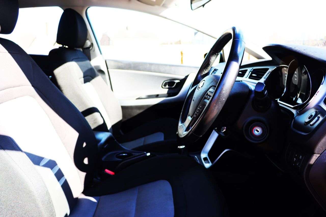 2014 KIA CEED 2014 KIA CEED