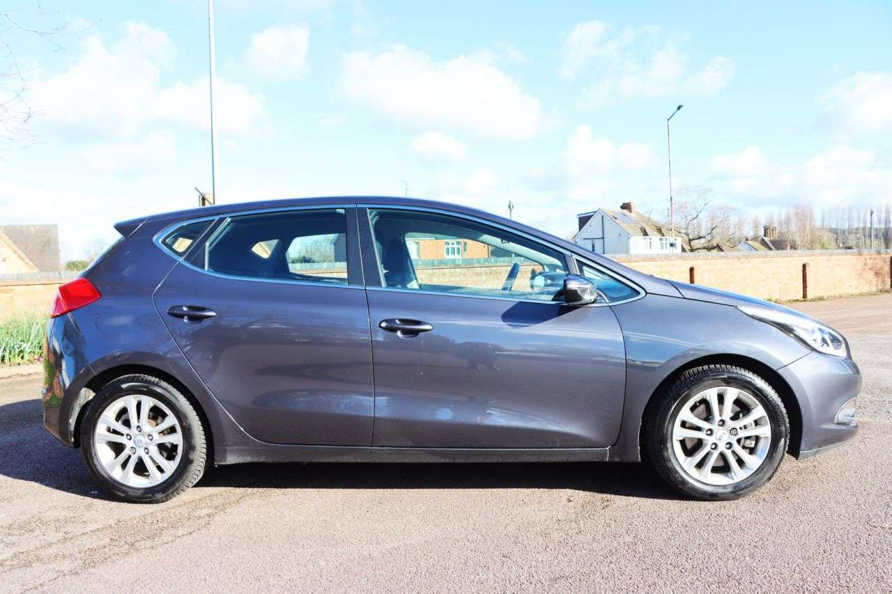 2014 KIA CEED 2014 KIA CEED