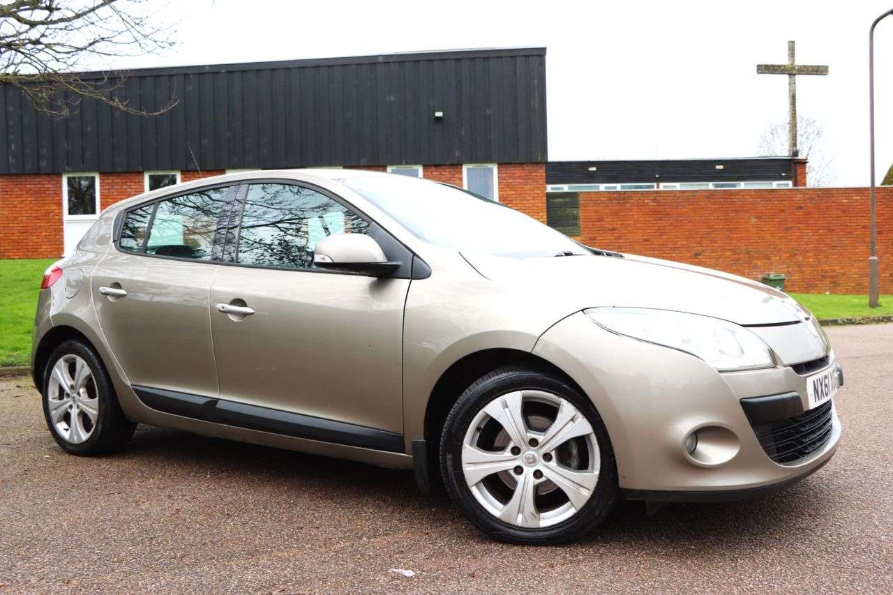 2011 RENAULT MEGANE 2011 RENAULT MEGANE