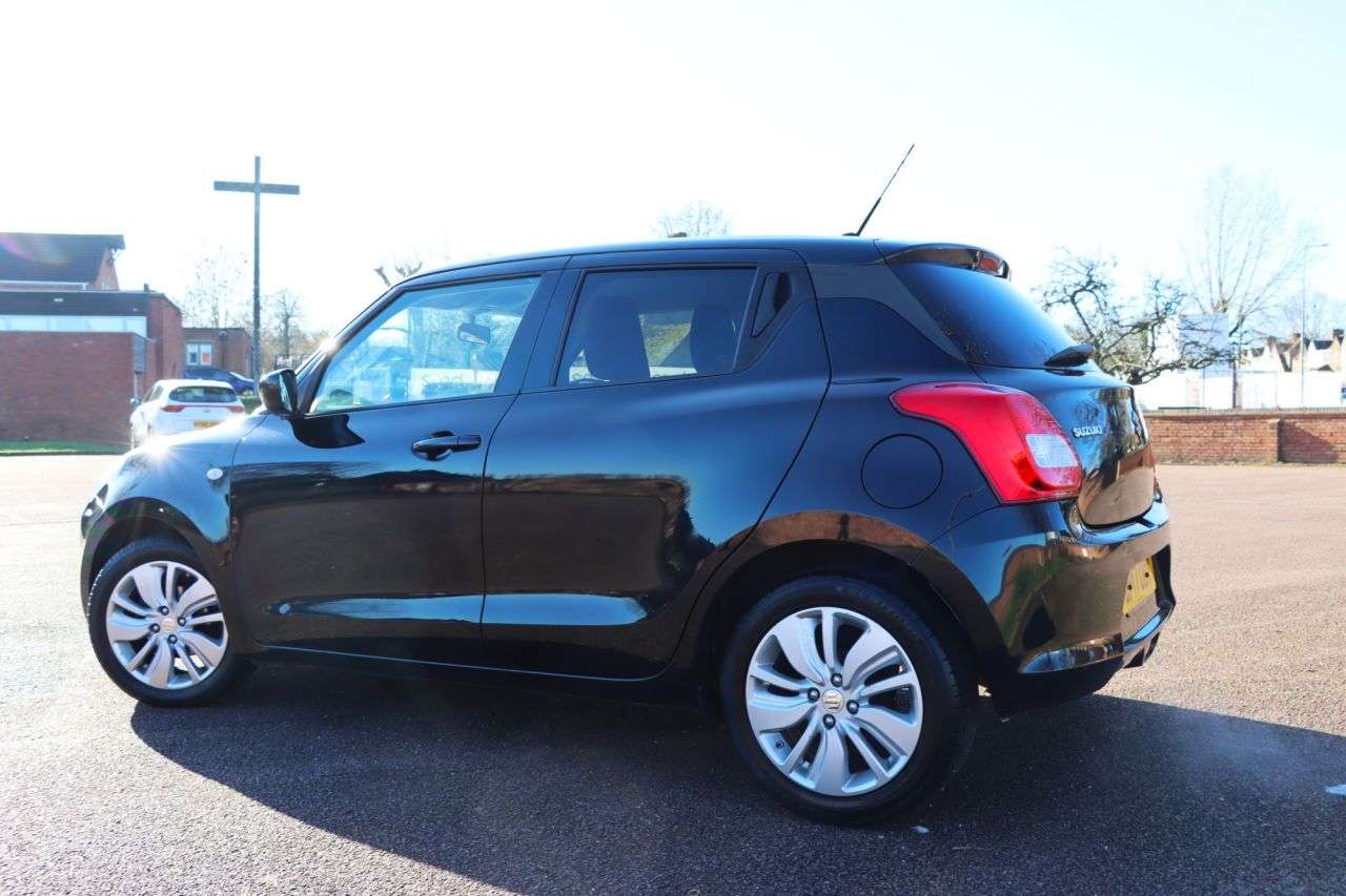 2017 SUZUKI SWIFT 2017 SUZUKI SWIFT