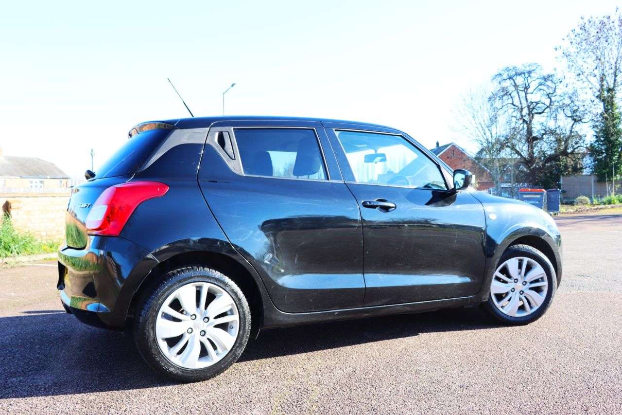 2017 SUZUKI SWIFT 2017 SUZUKI SWIFT