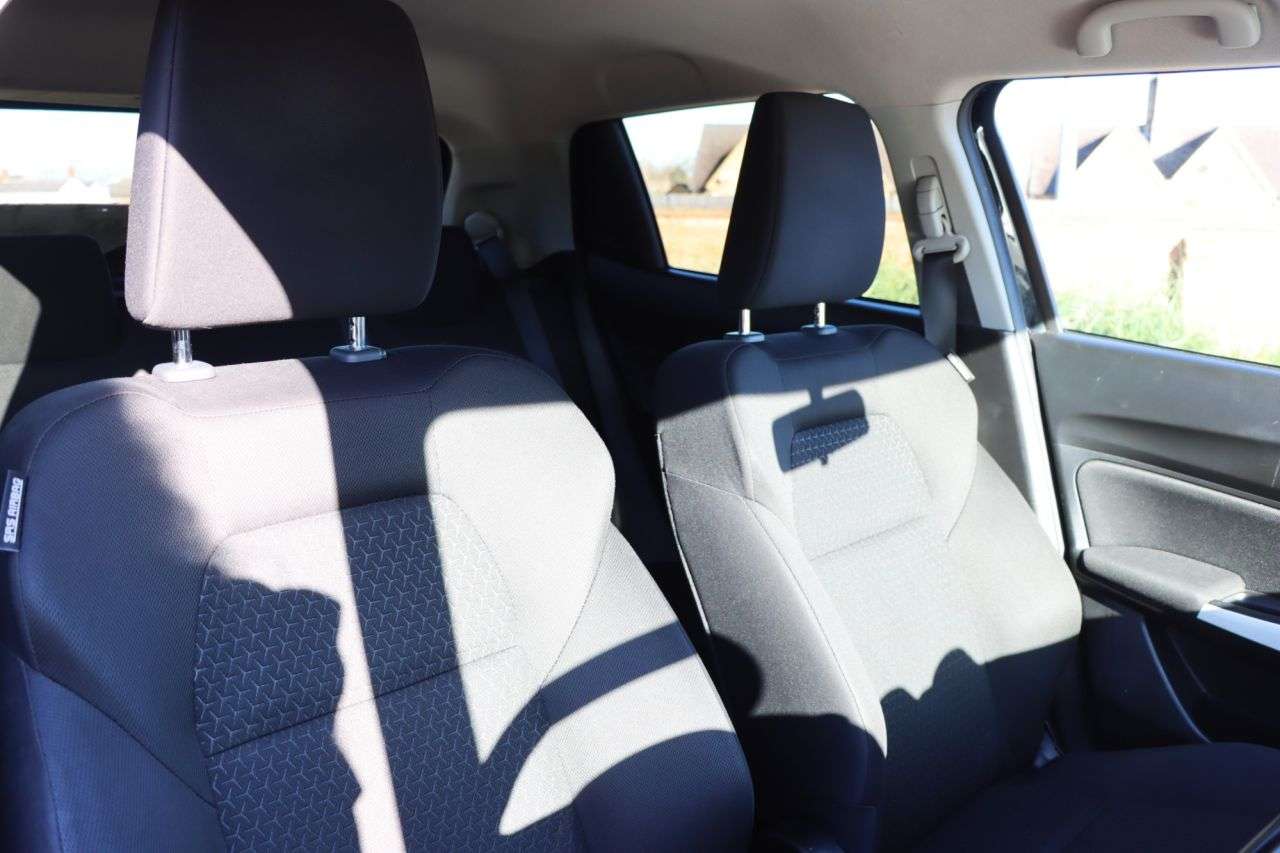 2017 SUZUKI SWIFT 2017 SUZUKI SWIFT